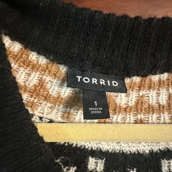 Torrid Black and Brown Leopard Print Sweater - Picture 2 of 3